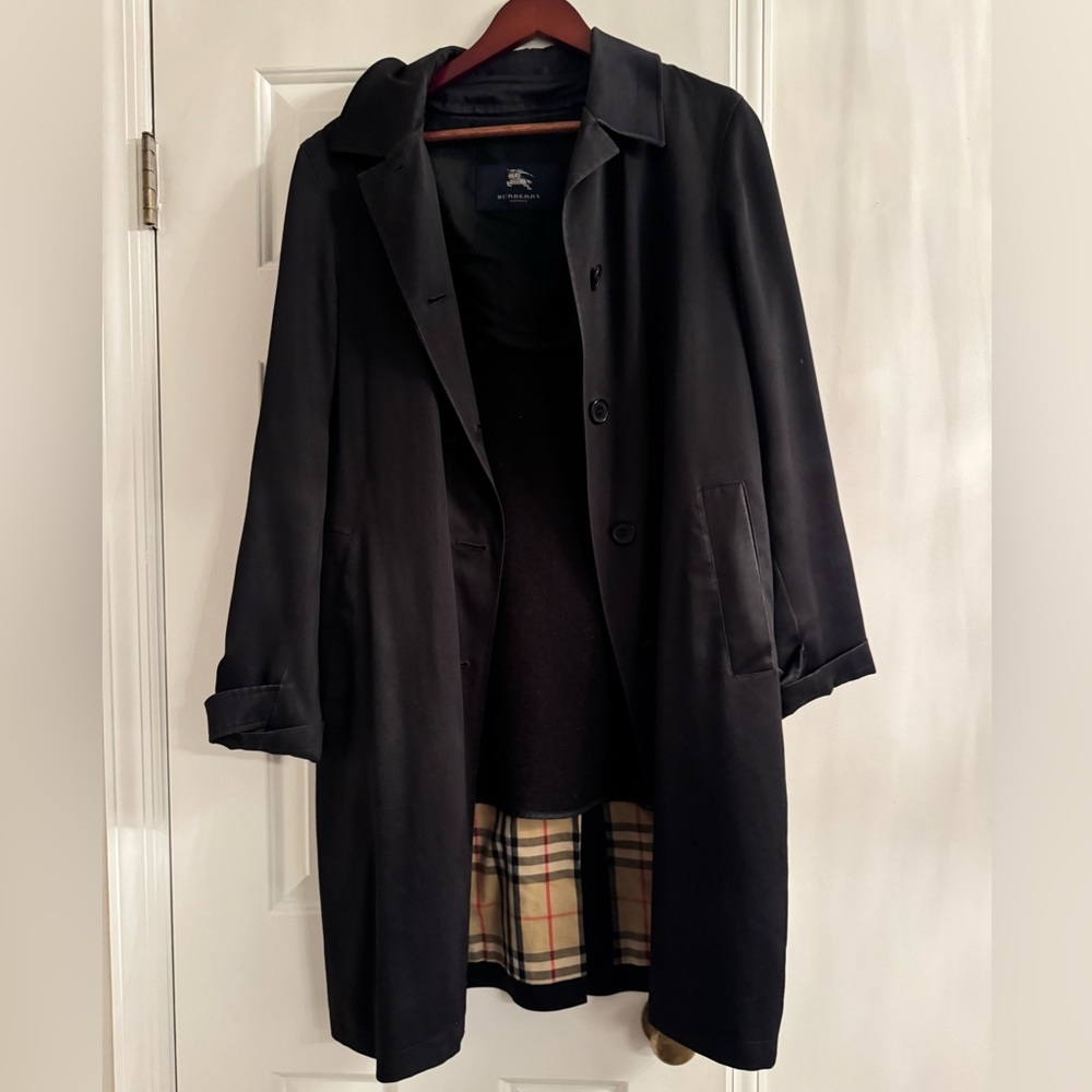 Classic Burberry London coat in black, size Large.